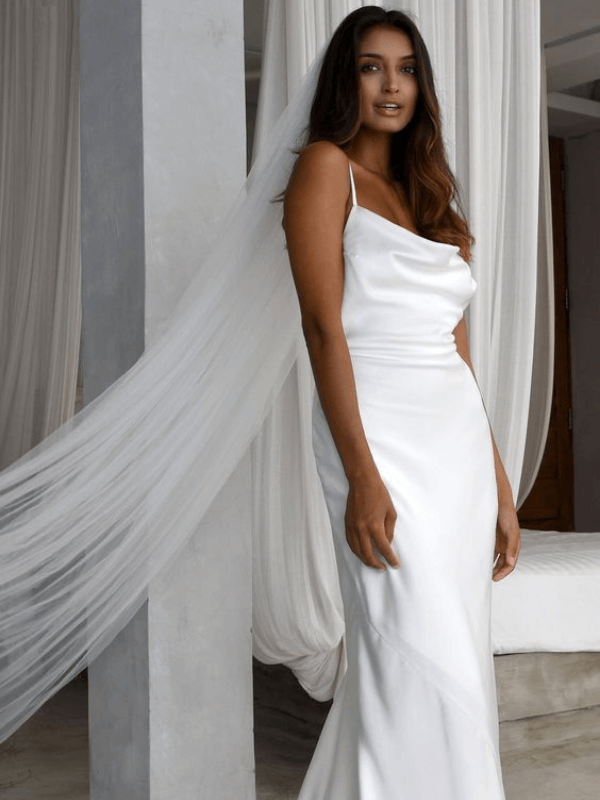 Neckline dress top